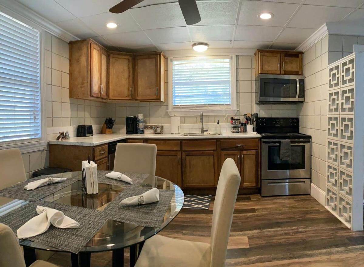Comfortable Cottage On The Blue Mile - Close To Gsu! Statesboro Buitenkant foto