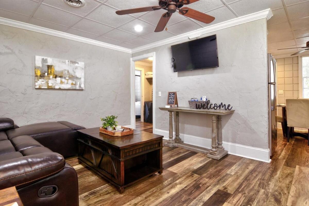 Comfortable Cottage On The Blue Mile - Close To Gsu! Statesboro Buitenkant foto