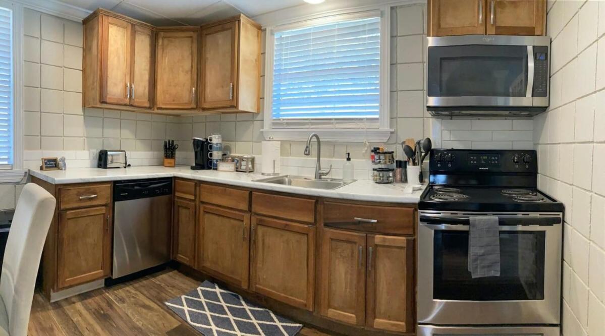 Comfortable Cottage On The Blue Mile - Close To Gsu! Statesboro Buitenkant foto