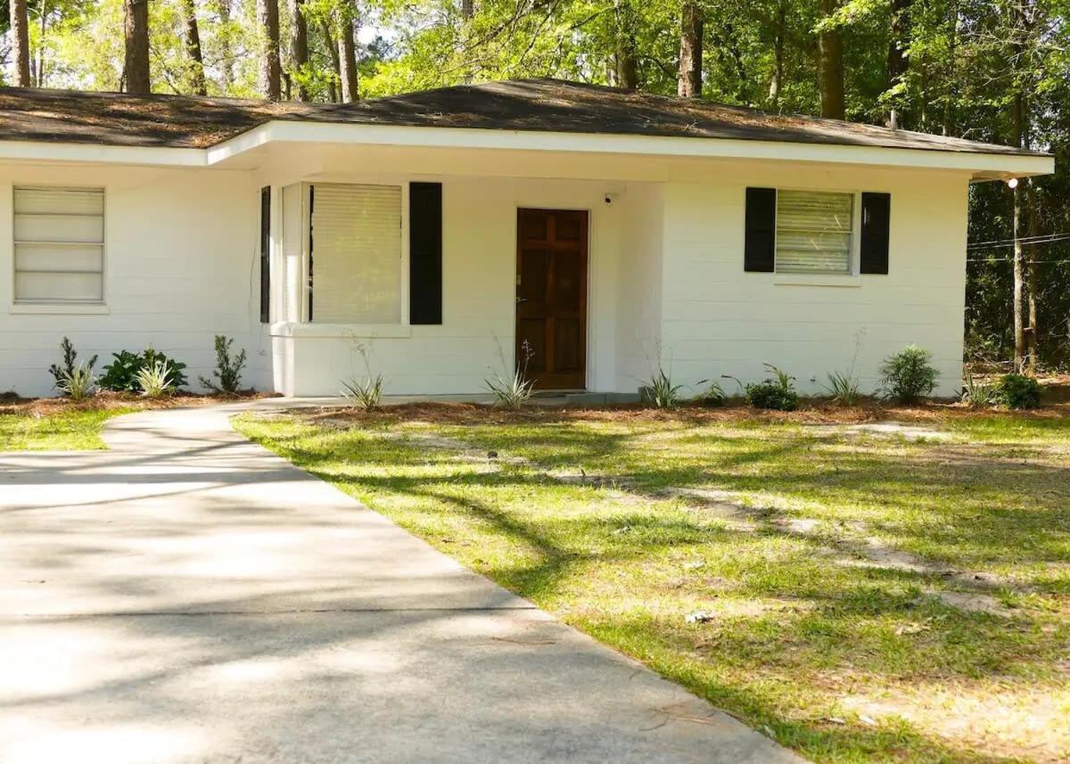 Comfortable Cottage On The Blue Mile - Close To Gsu! Statesboro Buitenkant foto